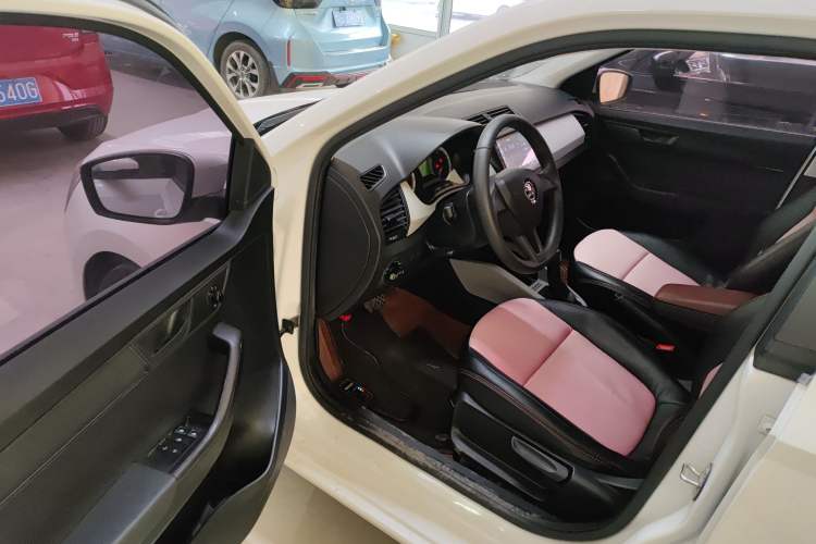 Used Skoda Fabia 2017 1.4L Automatic Car Enjoy Edition