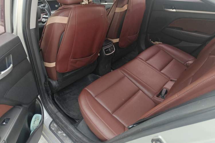 Used Hyundai Elantra (6th Generation / Lingdong) 2016 1.6L Automatic ZhiXuan · Luxury Version
