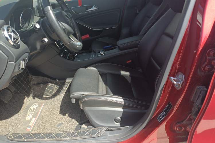 Used Mercedes-Benz GLA 2018 GLA 200 Sport Edition Left Front Seat