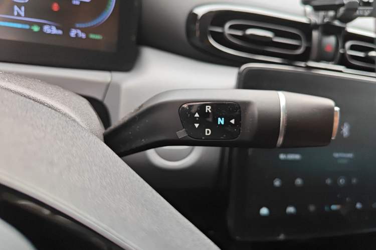 Used Leapmotor T03 2024 200 Lite Edition Gear Lever