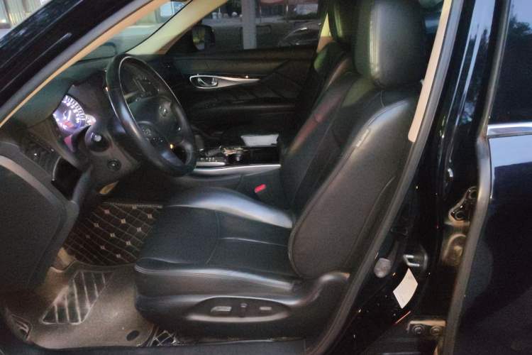 Used Infiniti Q70 2017 Q70L 2.5L Elite Edition Left Front Seat