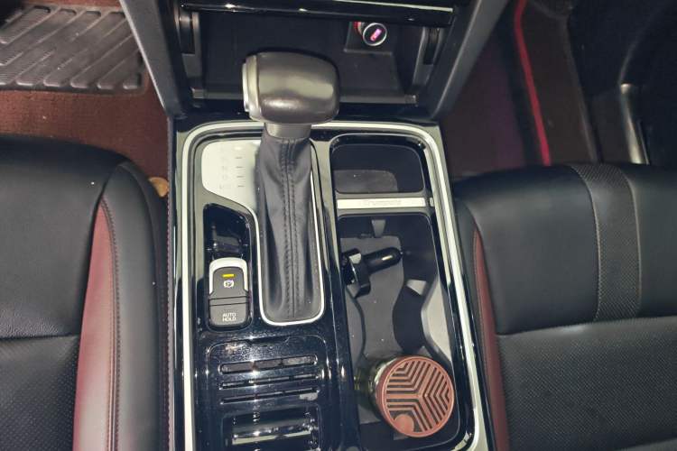 Used GAC Trumpchi GS8 2020 GS8S 390T Two-Wheel Drive Luxury Smart Connectivity Version Gear Lever