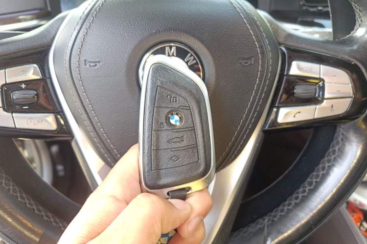 Used BMW 5 Series 2019 Facelifted 525Li Luxury Package
