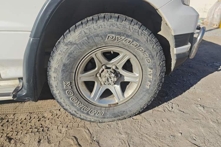 Used Leopaard Q6 2015 2.4L Manual 4x4 Excellence Edition