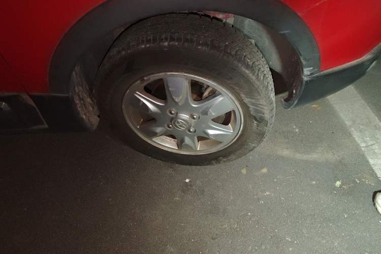 Used JAC Group Tongyue RS 2012 Cross 1.3L Manual Luxury Model
