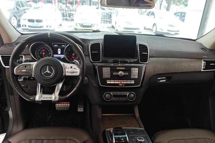 Used Mercedes-Benz GLE-Class 2017 GLE 400 4MATIC Middle East version