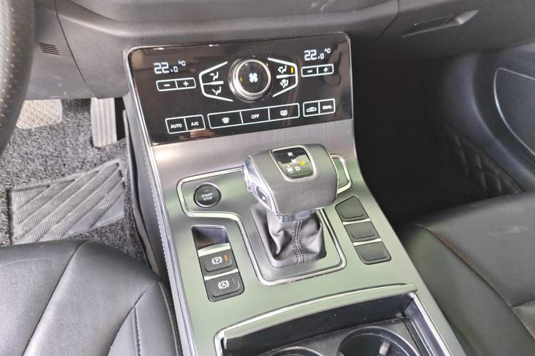 Used Hongqi H5 2020 1.8T Automatic ZhiLian QiYun Edition
