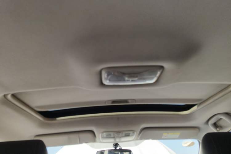 Used CHANGAN CS35 2015 1.6L Manual Luxury Model China IV Standard Headliner