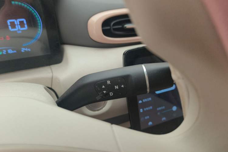 Used Leapmotor T03 2023 310 Lite Edition Gear Lever