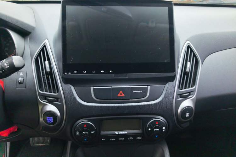 Used Hyundai ix35 2015 2.0L Automatic 2WD Smart Version China V Standard