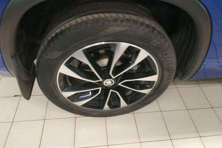 Used Skoda Kodiaq 2022 TSI330 7-Seater Two-Wheel-Drive Luxury Edition