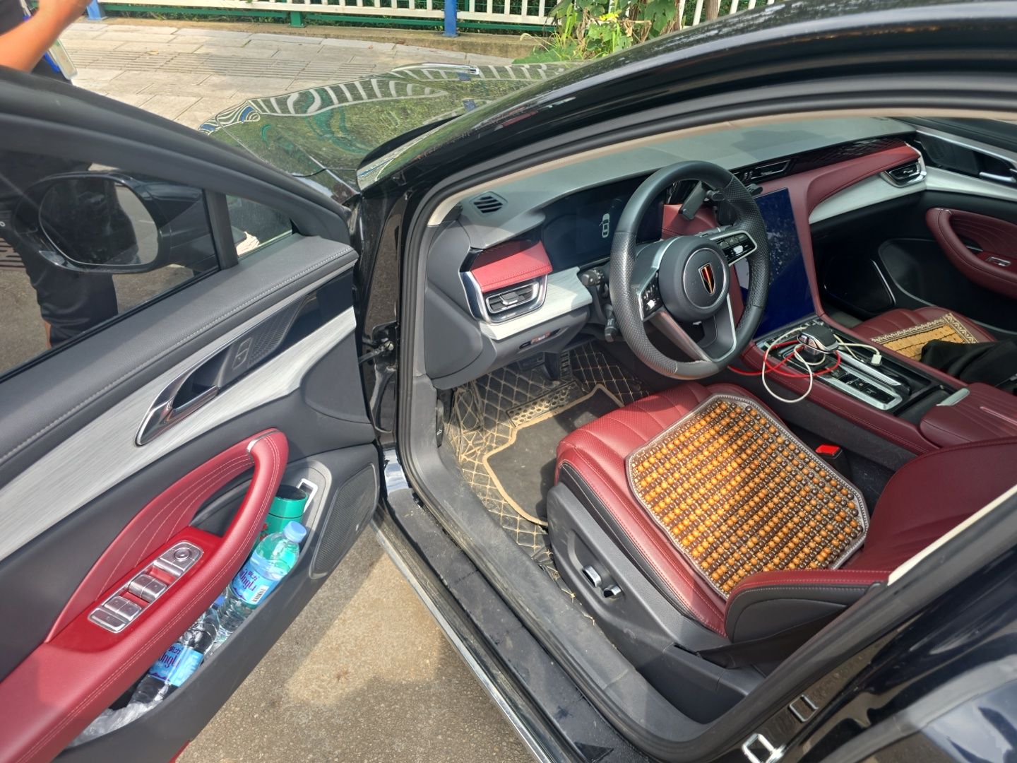 Hongqi H5 2024 1.5T DCT Smart Connect Flagship Edition - Chinese Trim Yun — снимка 16