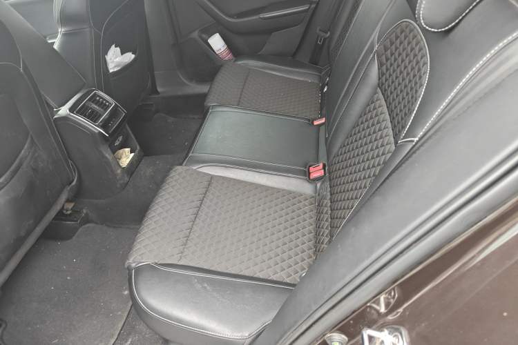 Used Skoda Superb 2018 TSI280 DSG Comfort Edition China V Standard Left Rear Seat