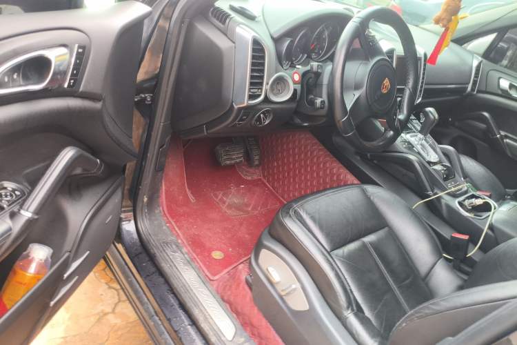 Used Porsche Cayenne  Driver Seat