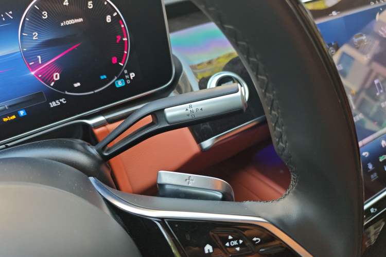 Used Mercedes-Benz Maybach S-Class 2023 S 480 4MATIC Gear Lever