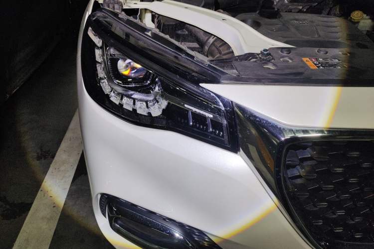 Used MG HS 2018 20T Automatic Two-Wheel Drive Hormone Passion Edition China V Standard
