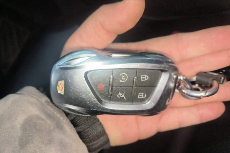 Used Cadillac XT4 2024 28T Two-Wheel-Drive Luxury Version
