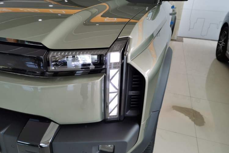 Used Chery Fulwin X3 Plus 2025 Model 401 Two-Wheel Drive Smart Leading Edition Left Front Headlight