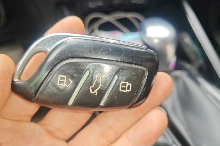 Used Roewe i5 2021 1.5L CVT Diamond Edition