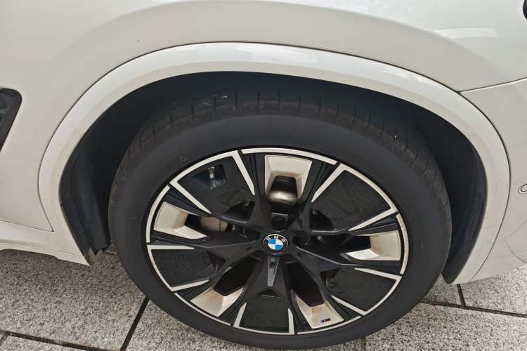 Used BMW iX3 2021 Updated Leading Edition
