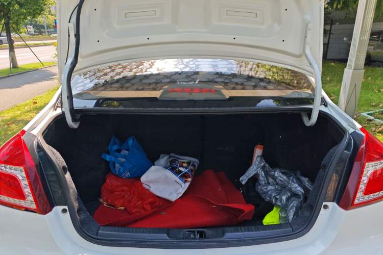 Used Geely Auto Diamond 2017 1.5L Manual Value-Added Model
