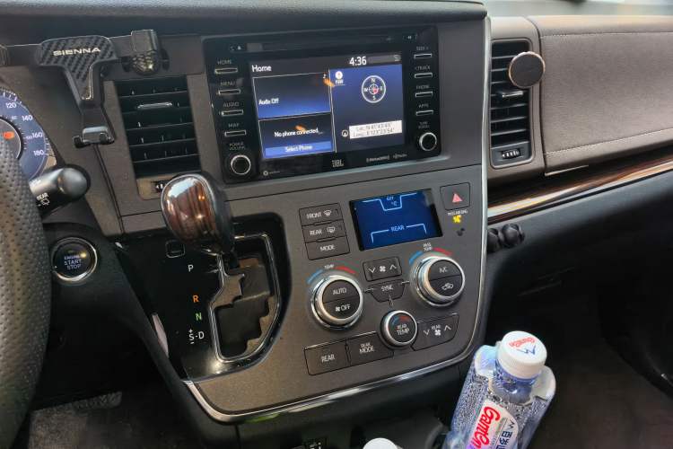 Used Toyota SIENNA 2015 3.5L Four-Wheel Drive L