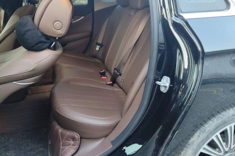 Used Mercedes-Benz E-Class 2021 Facelift E 300 L Stylish Edition