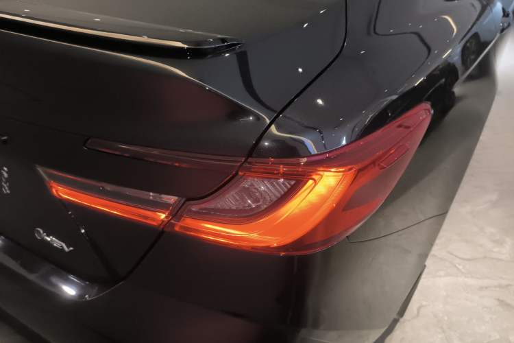 Used Toyota Camry 2026 Model Dual-Engine 2.0HSE Sport Lite Edition
