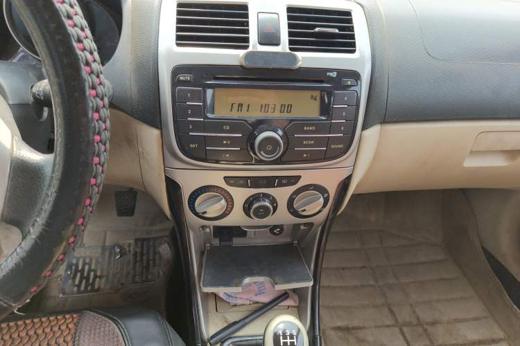 Used Brilliance Junjie FSV 2011 New Edition 1.5L Manual Standard Model