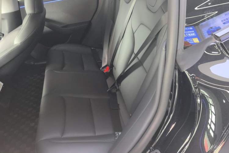 Used Tesla Model 3 2025 Rear-Wheel-Drive Version