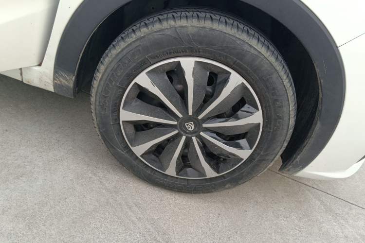 Used Baojun 310 2016 1.2L Manual Value Edition Right Front Wheel Hub