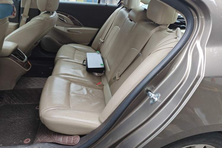 Used Buick LaCrosse 2013 2.4L SIDI Leading Comfort Version
