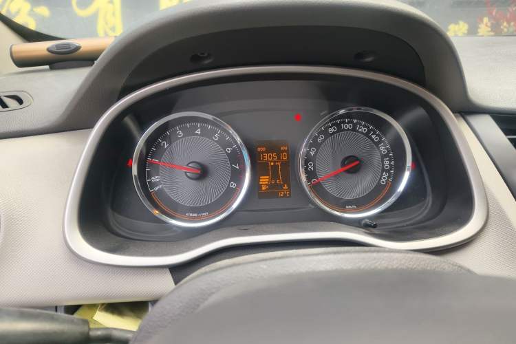 Used Chevrolet Sail 2015 Sail 3 1.5L Manual with Ideal Sunroof Edition
