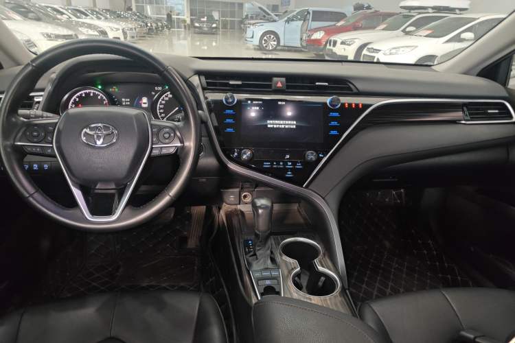 Used Toyota Camry 2019 2.5G Luxury Edition China VI Standard
