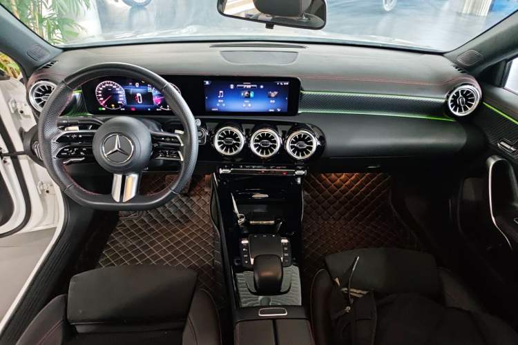 Used Mercedes-Benz A-Class 2023 A 200 L Fashion Model Center Console