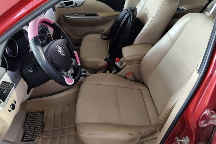 Used Buick Excelle 2013 1.5L Automatic Classic Model
