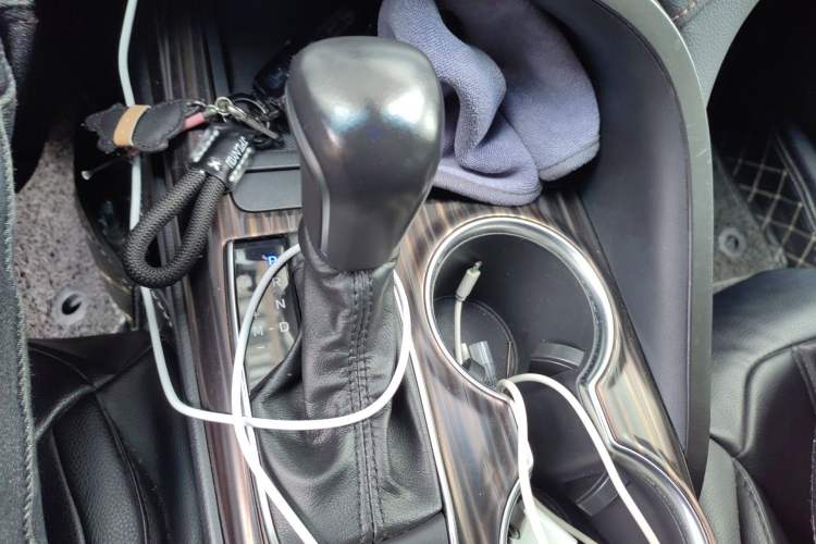 Used Toyota Camry 2019 2.0G Luxury Edition China V Standard Gear Lever