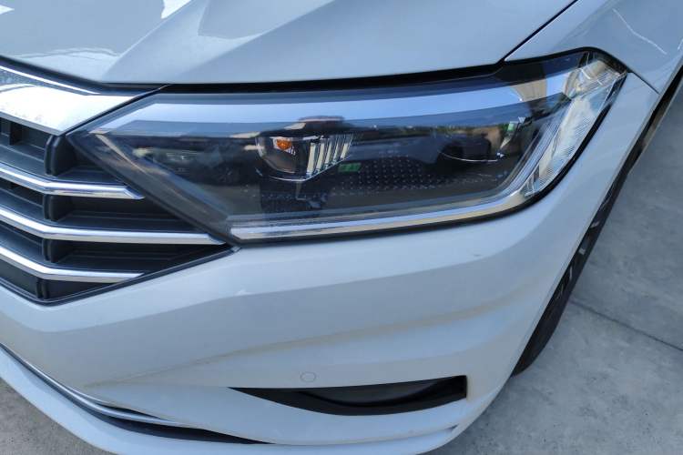 Used Volkswagen Sagitar 2020 200TSI DSG Comfort Version China VI Standard Left Front Headlight