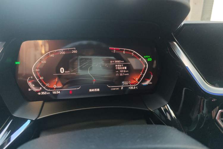 Used BMW Z4 2022 sDrive 25i M Sport Package Odometer Close Up