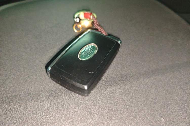 Used Land Rover Discovery Sport New Energy 2022 Facelifted P300e Plug-in Hybrid Electric Version
