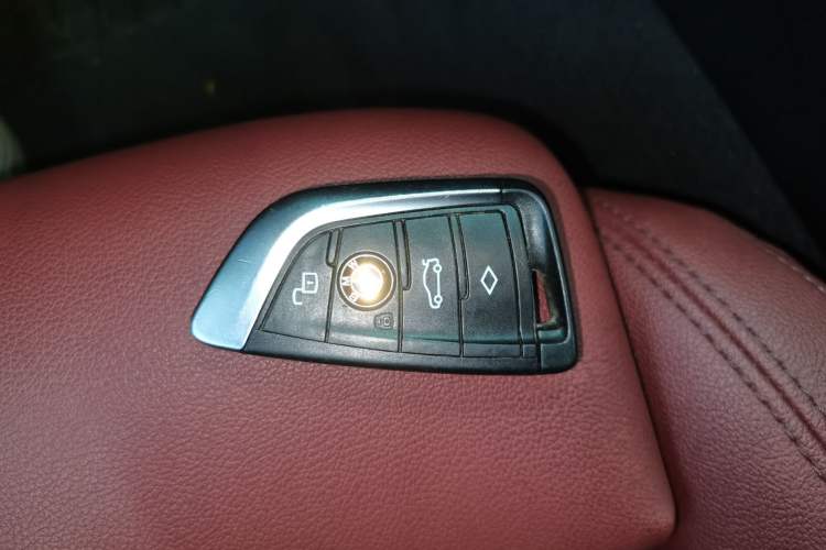 Used BMW 3 Series 2021 Second Facelift 325i M Sport Night Edition Package
