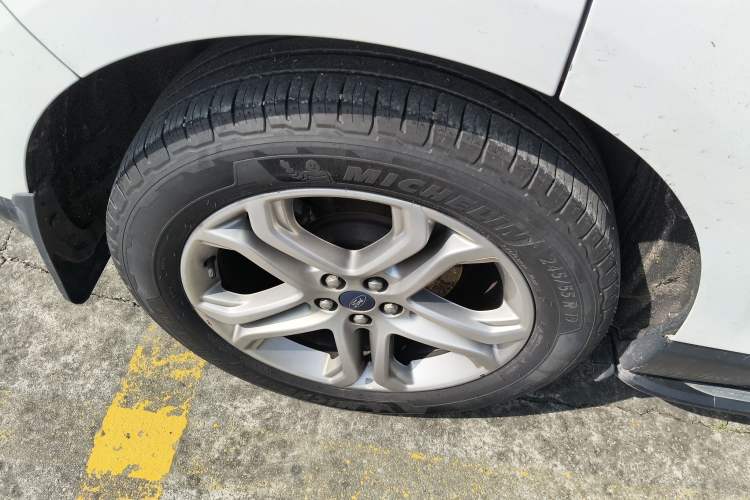 Used Ford Edge 2018 EcoBoost 245 Two-Wheel-Drive Titanium 7-Seater China V Standard
