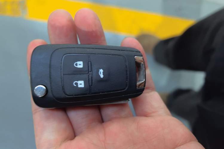 Used Chevrolet Cruze 2015 1.5L Classic SE AT Vehicle Key