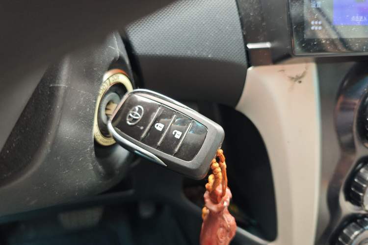 Used Toyota Yaris 2011 1.6E Automatic Charm Edition Vehicle Key