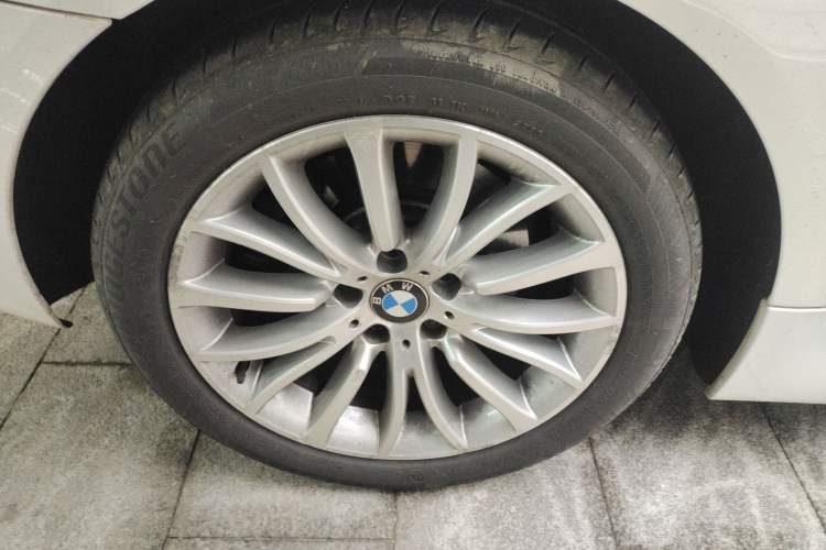 Used BMW 5 Series 2014 525Li Luxury Design Package