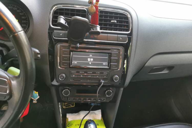 Used Volkswagen Polo 2013 1.6L Automatic Luxury Edition
