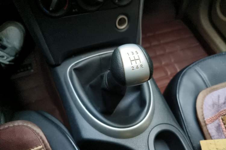 Used Nissan Qashqai 2012 1.6XE Wind 5MT 2WD Gear Lever