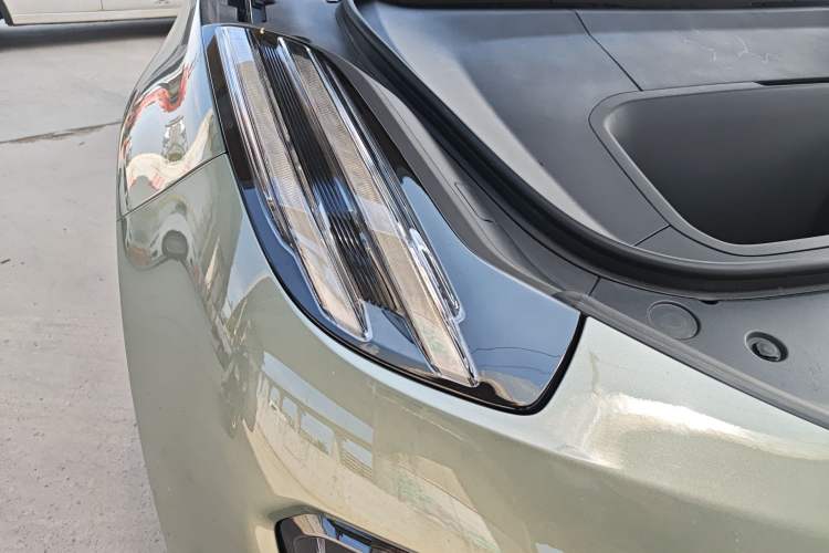 Used Zeekr 001 2024 WE Edition 95 kWh All-Wheel Drive Right Front Headlight