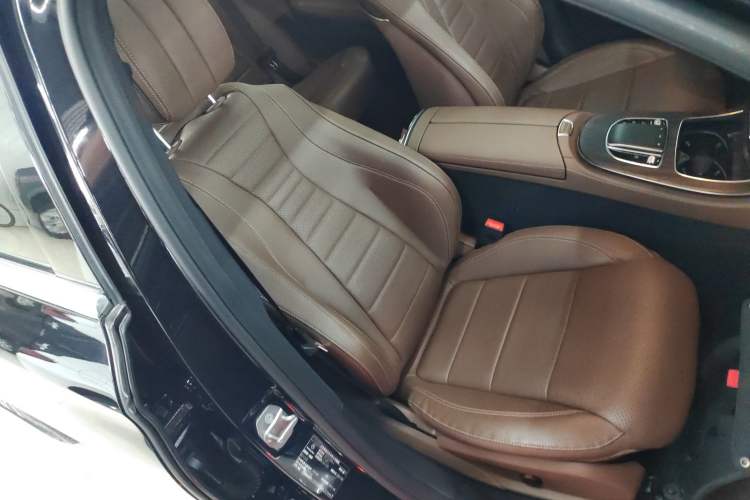 Used Mercedes-Benz E-Class 2021 Restyled E 300 L Sporty and Stylish Edition
