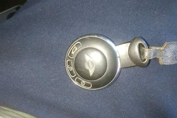 Used MINI MINI 2011 1.6L ONE
